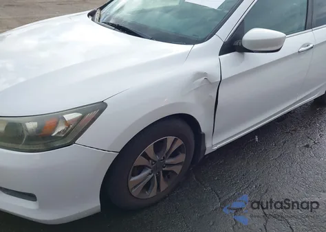 2015 Honda Accord Lx z USA, uszkodzony, nr VIN 1HGCR2F3XFA145356